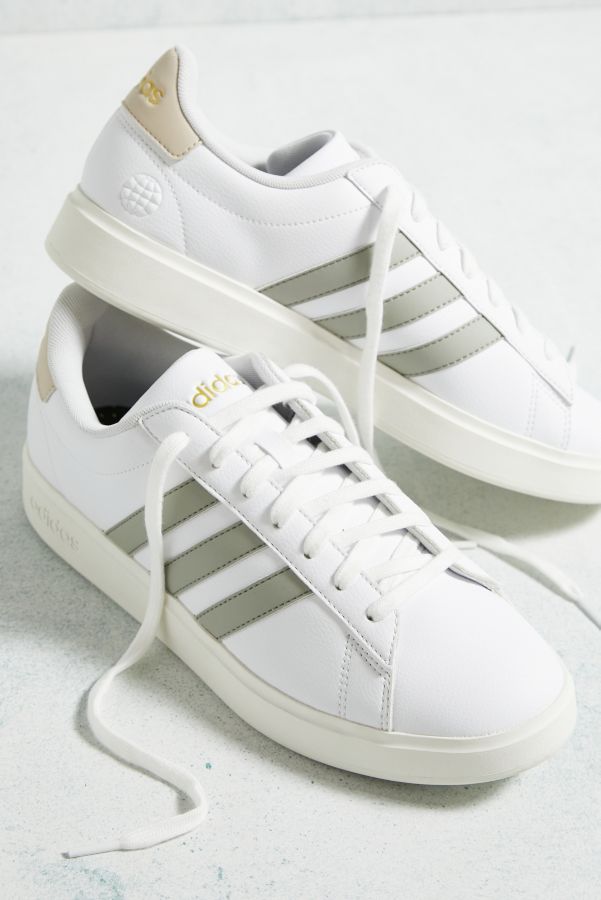 Vista diapositiva: 2: adidas White Grand Court 2.0 Trainers