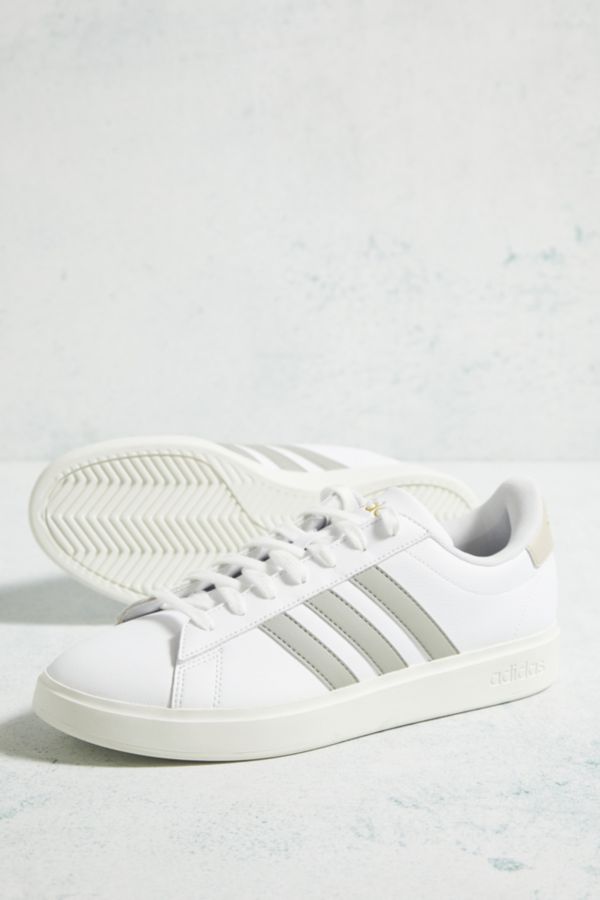 Vista diapositiva: 5: adidas White Grand Court 2.0 Trainers