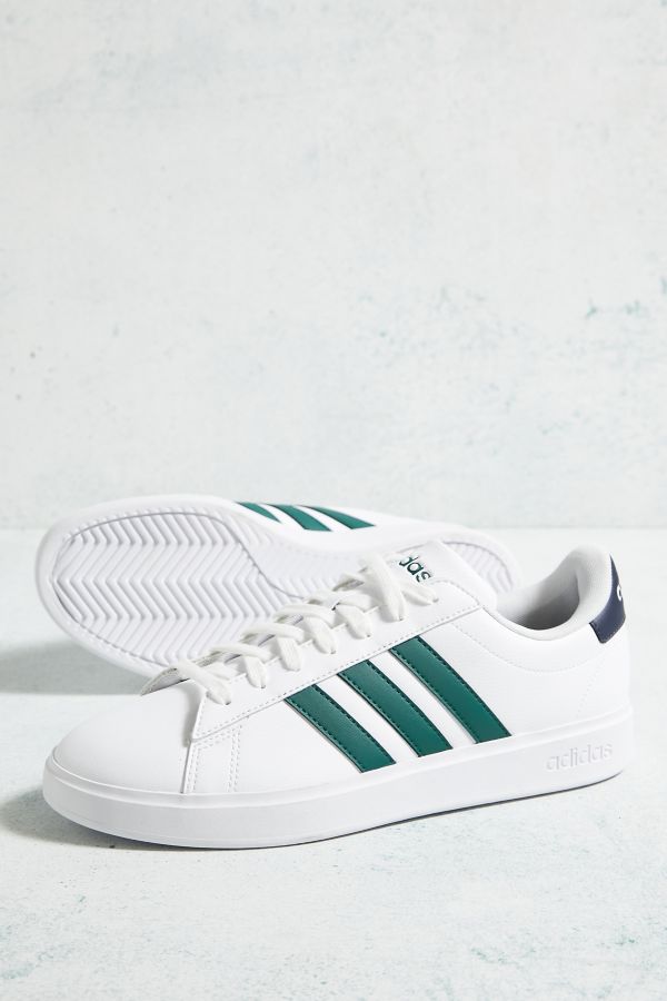 Vista diapositiva: 3: adidas White & Green Grand Court 2.0 Trainers