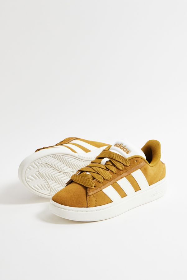 Vista diapositiva: 2: adidas Scarpe da Ginnastica Court Alpha Marroni