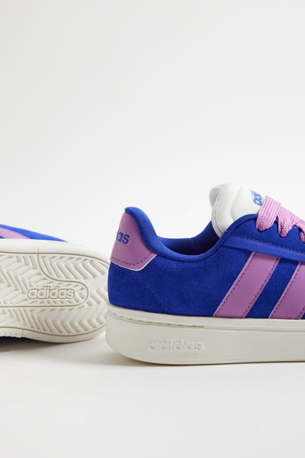 Vista diapositiva: 4: Scarpe da Ginnastica adidas Court Alpha