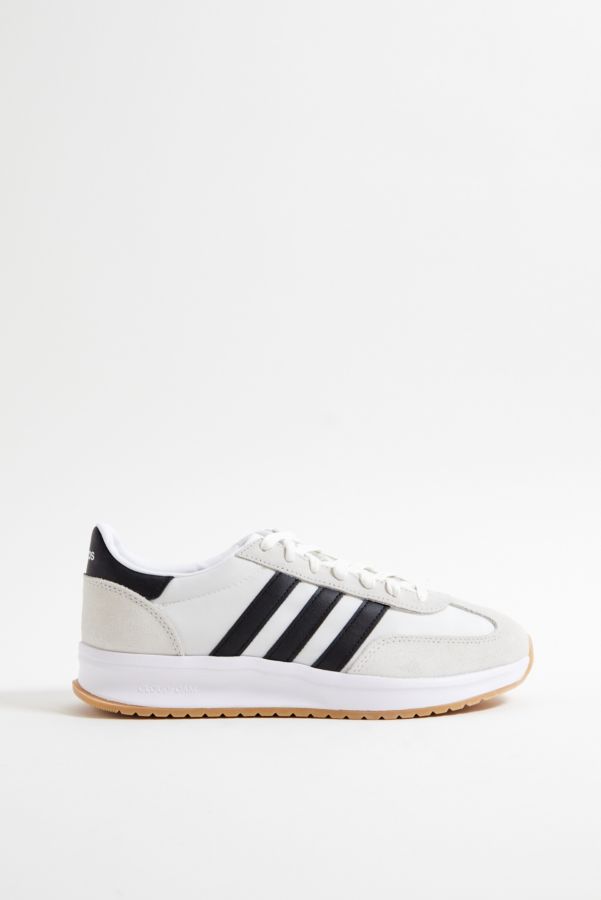 Slide View: 3: adidas Baskets Run 72 Blanches