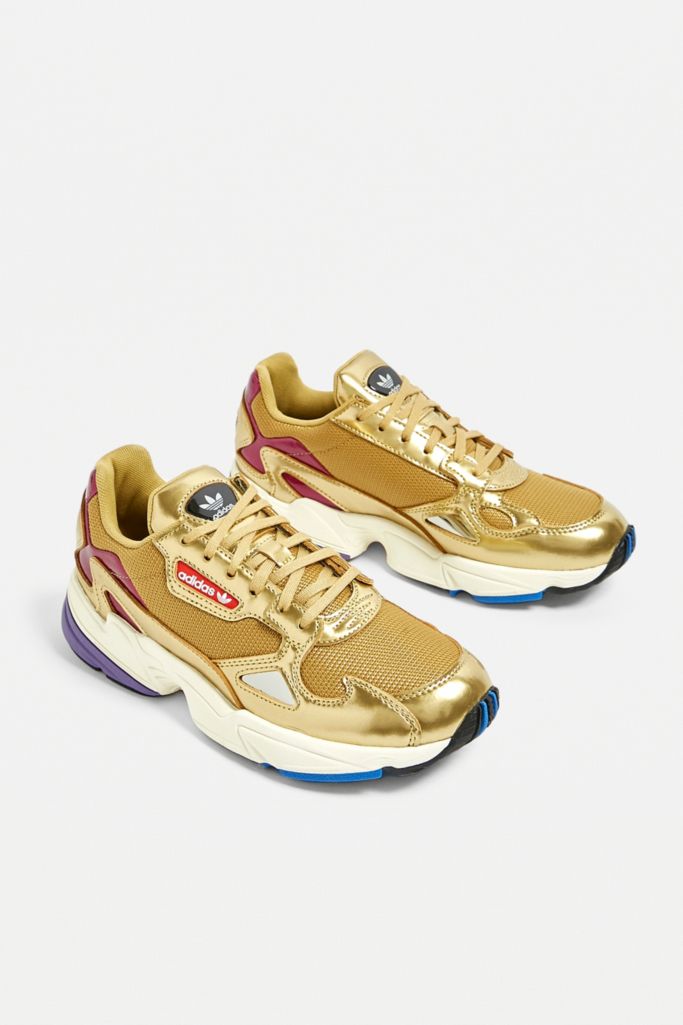 falcon adidas doré