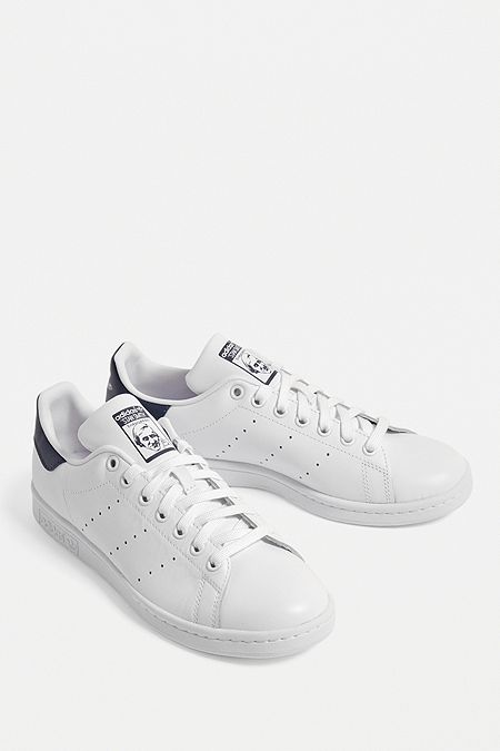 adidas Originals Baskets femme adidas, Vans & Reebok adidas, Vans & Reebok
