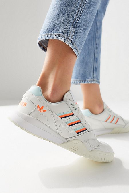 adidas femme urban outfitters adidas femme urban outfitters