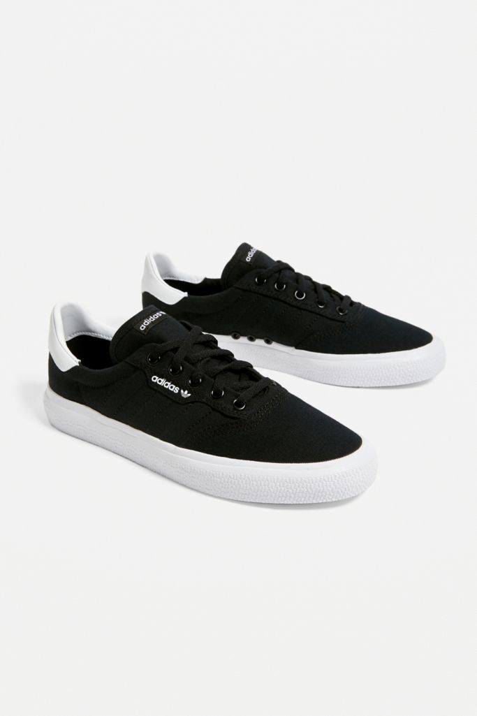 adidas Originals Black 3MC Skate Trainers | Urban Outfitters UK