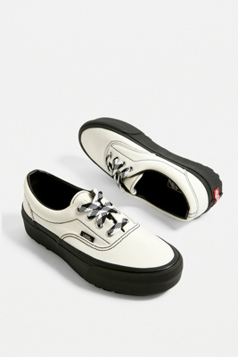 Vans '90s Retro Era White Platform Lug Trainers | Urban Outfitters UK