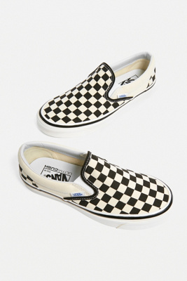 vans checkered slip ons