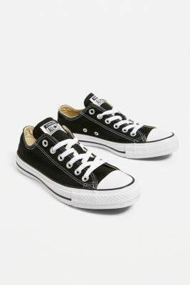converse classic chuck taylor low trainer