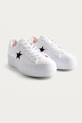 urban outfitters converse one star 