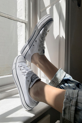 converse lift trainers