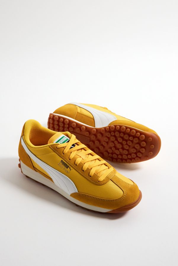 Vista diapositiva: 1: Scarpe da Ginnastica PUMA Easy Rider Gialle