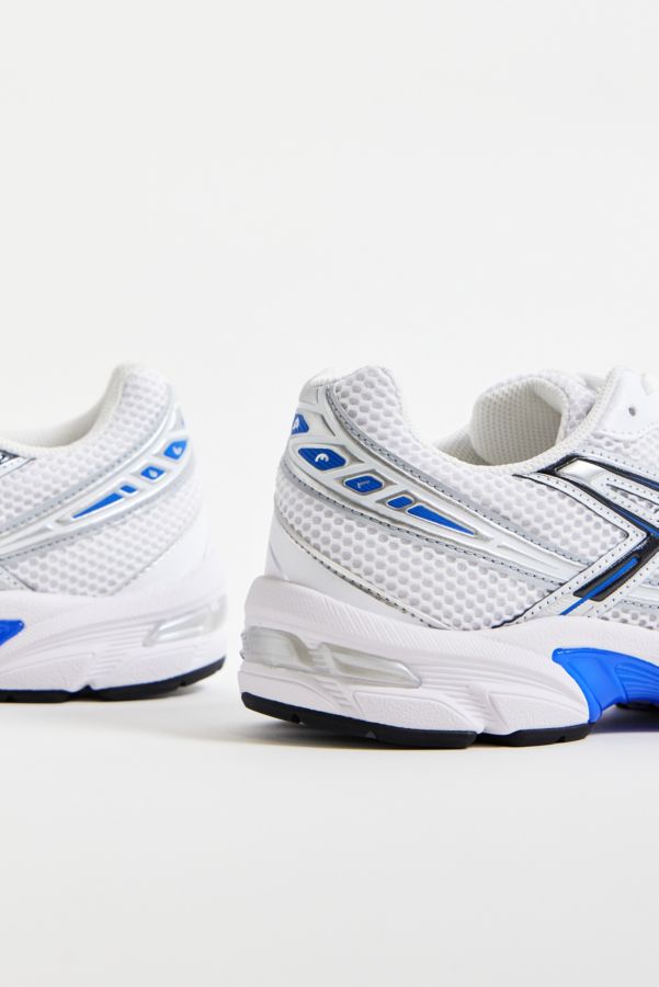 Slide View: 4: Baskets Asics Blanches & Bleues 1130