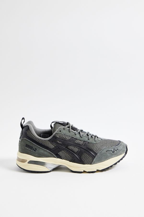 Slide View: 3: ASICS Grau Sportstyle Gel-1090v2 Trainers