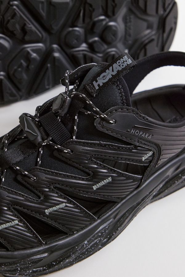 Vista diapositiva: 5: HOKA Black Hopara Trainers