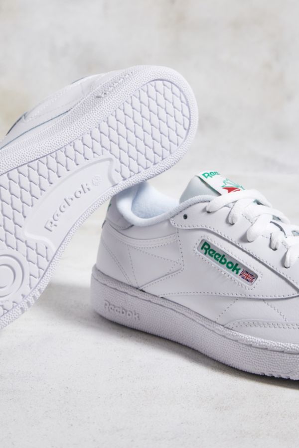 Vista diapositiva: 5: Reebok White Club C Trainers