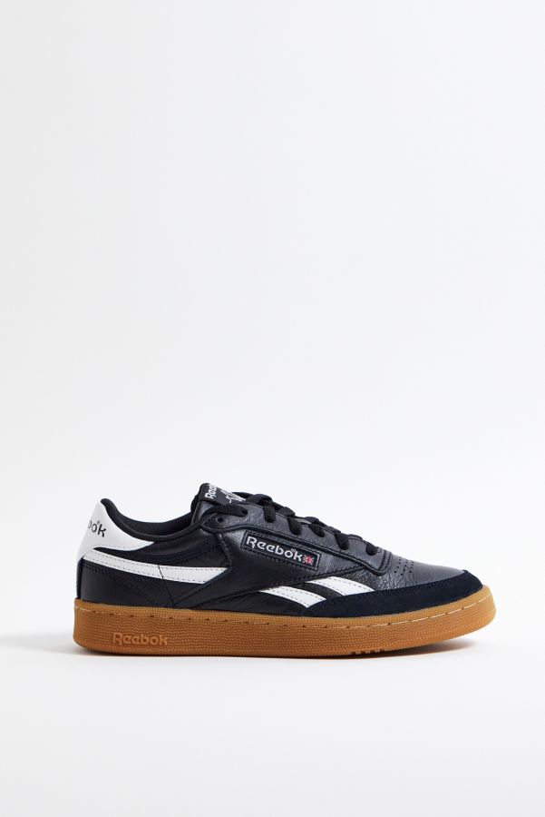 Vista diapositiva: 4: Reebok Black Club C Revenge Trainers