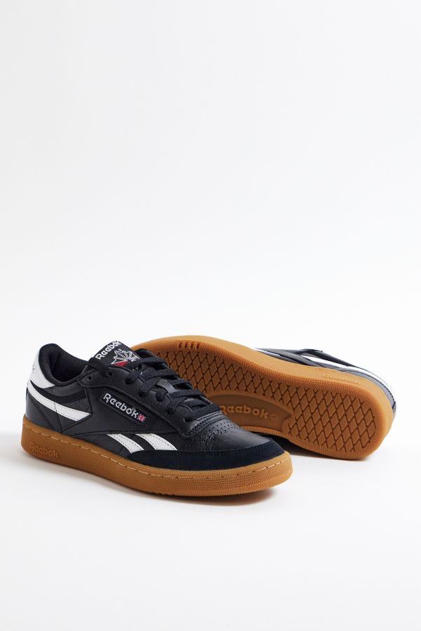 Vista diapositiva: 5: Reebok Black Club C Revenge Trainers