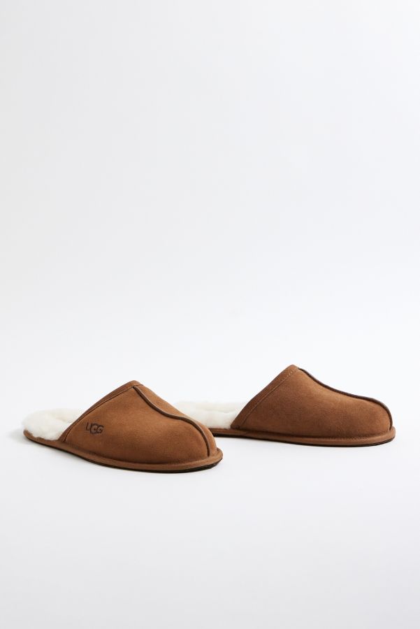 Slide View: 1: UGG Kastanienbraun Scuff Hausschuhe