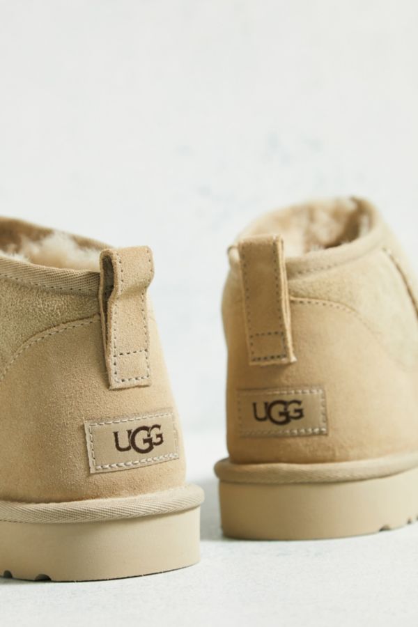 Vista de diapositivas: 3: UGG Mustard Seed Classic Ultra Mini Boots