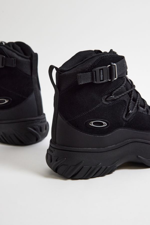 Slide View: 2: Oakley Black Meridian Boot