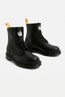 no future doc martens