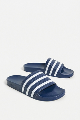 claquette adidas bleu marine