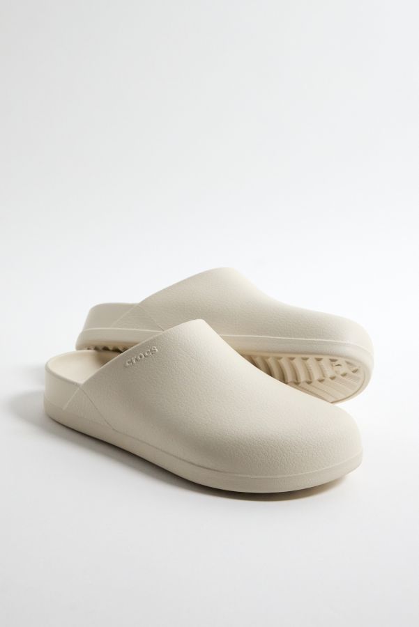 Vista de diapositivas: 1: Zuecos Dylan Stucco de Crocs