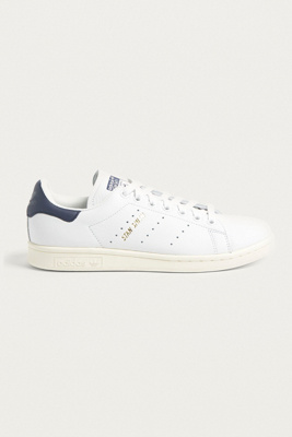 urban outfitters stan smith