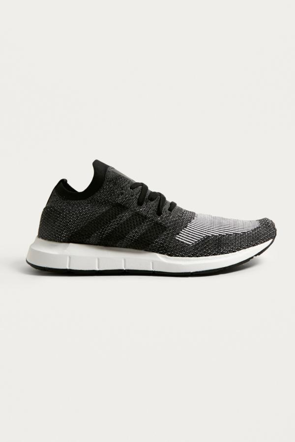 adidas Originals Swift Run Black Trainers | Urban Outfitters UK