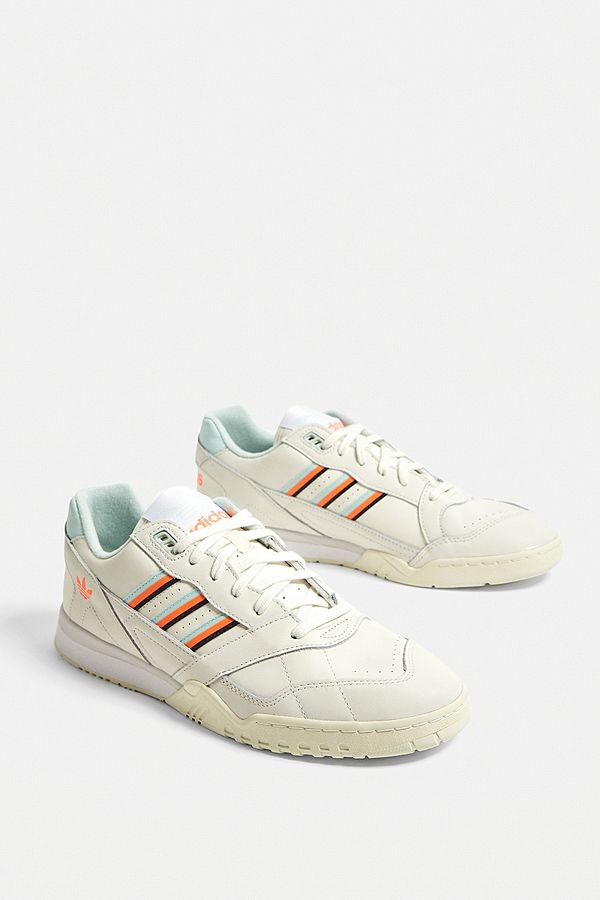 adidas – Sneaker „A.R.“ in Running White und Ice Mint adidas A.R. Trainer Schuh Weiß | adidas Switzerland