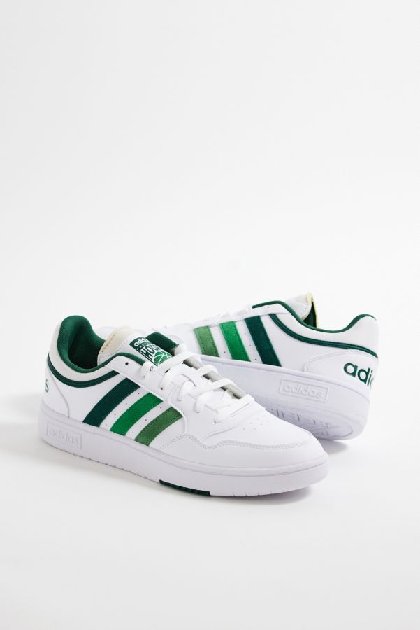 Vista diapositiva: 1: adidas Bianco & Verde Hoops 3.0 Scarpe da Ginnastica Basse