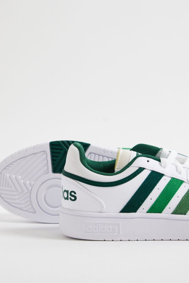 Vista diapositiva: 4: adidas Bianco & Verde Hoops 3.0 Scarpe da Ginnastica Basse