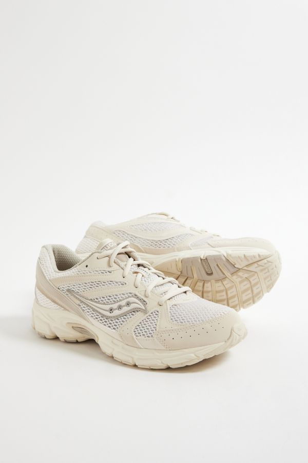 Slide View: 1: Saucony Creme Fahrt Millennium Trainers