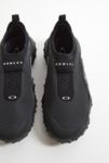 Thumbnail View 4: Oakley Edge Icon Blackout Trainers