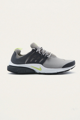 nike beige and black trainers