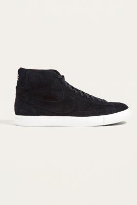 black nike blazer