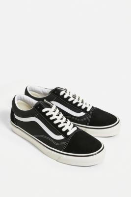 black vans urban outfitters