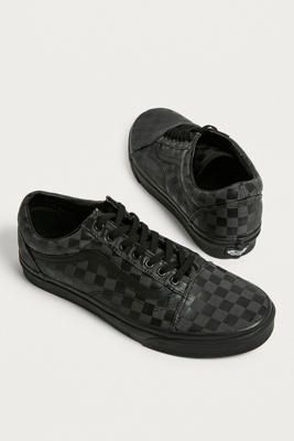 vans old skool checkerboard trainers in black