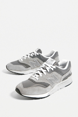 new balance 997s trainers in grey