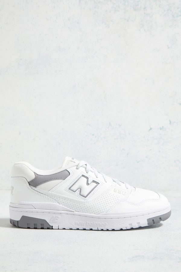 Slide View: 3: New Balance - Baskets BB550 blanc et gris