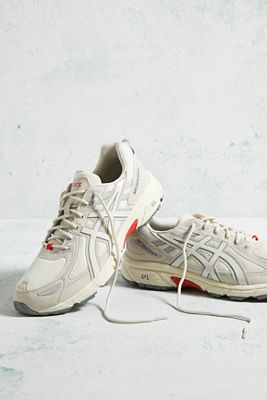 ASICS – Sneaker „GEL-VENTURE 6“ in Creme