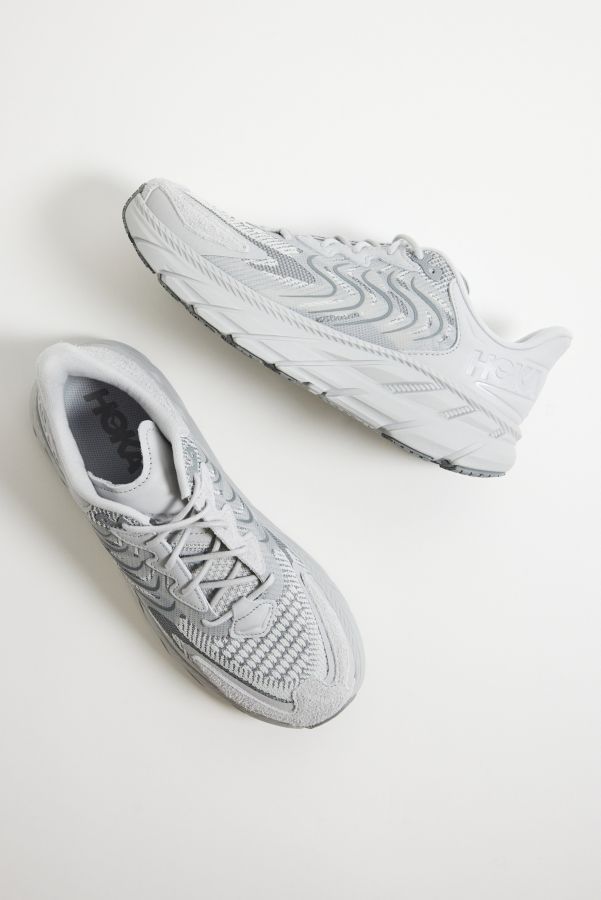 Vista de diapositivas: 1: Entrenador HOKA Stardust Clifton LS