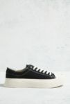 Visualizzazione miniature 3: East Pacific Trade Black Dive Canvas Trainers