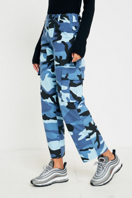 womens camo cargo pants urban outfitters