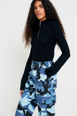 urban outfitters blue camo trousers