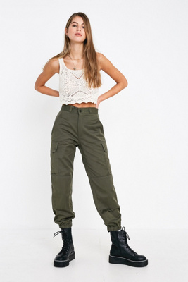 urban outfitters green cargo pants