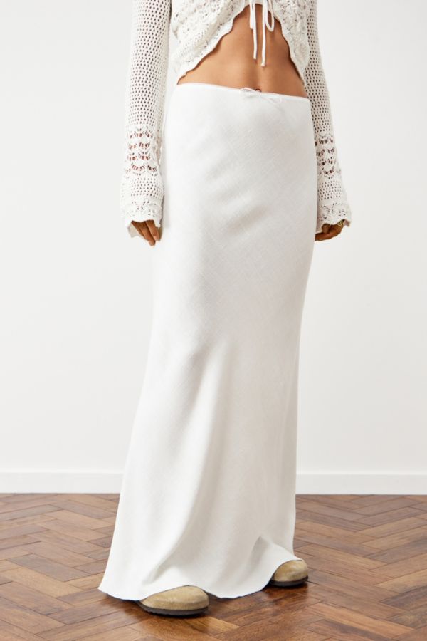 Slide View: 6: Archive At UO Lizzie White Linen Maxi Skirt