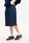 Thumbnail View 1: Archive bei UO Navy Nadelstreifen Niedrige Taille Shorts