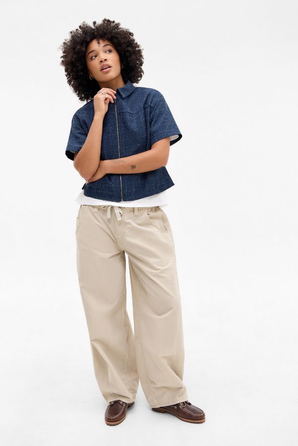 Vista diapositiva: 1: Archive At UO Blue Zip-Through Shirt